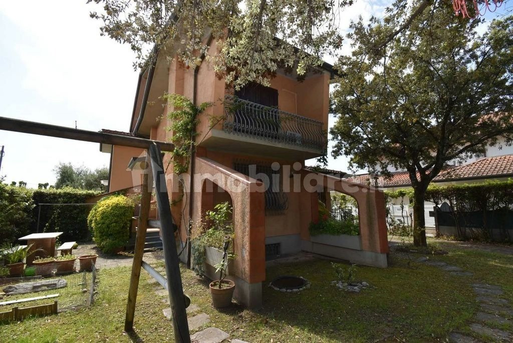 House in Center, Forte dei Marmi, Tuscany 3 - 15745066
