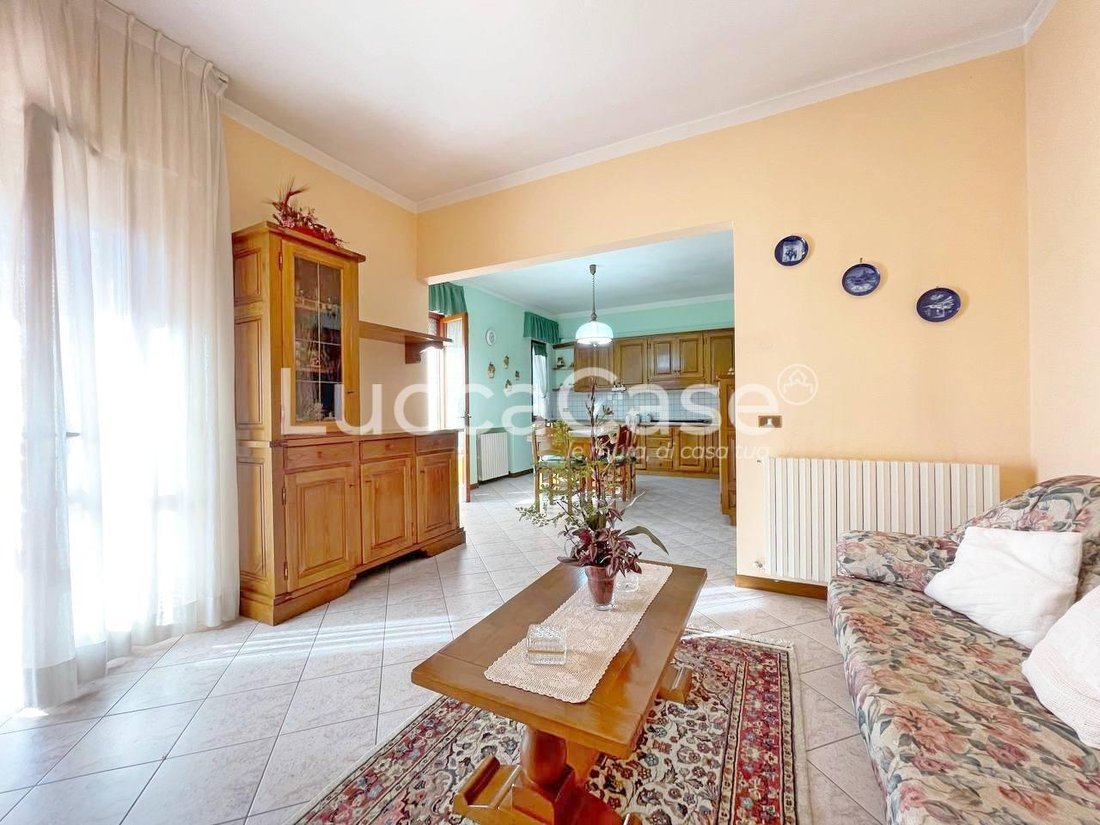 Villa in Center, Capannori, Tuscany 5 - 15745361
