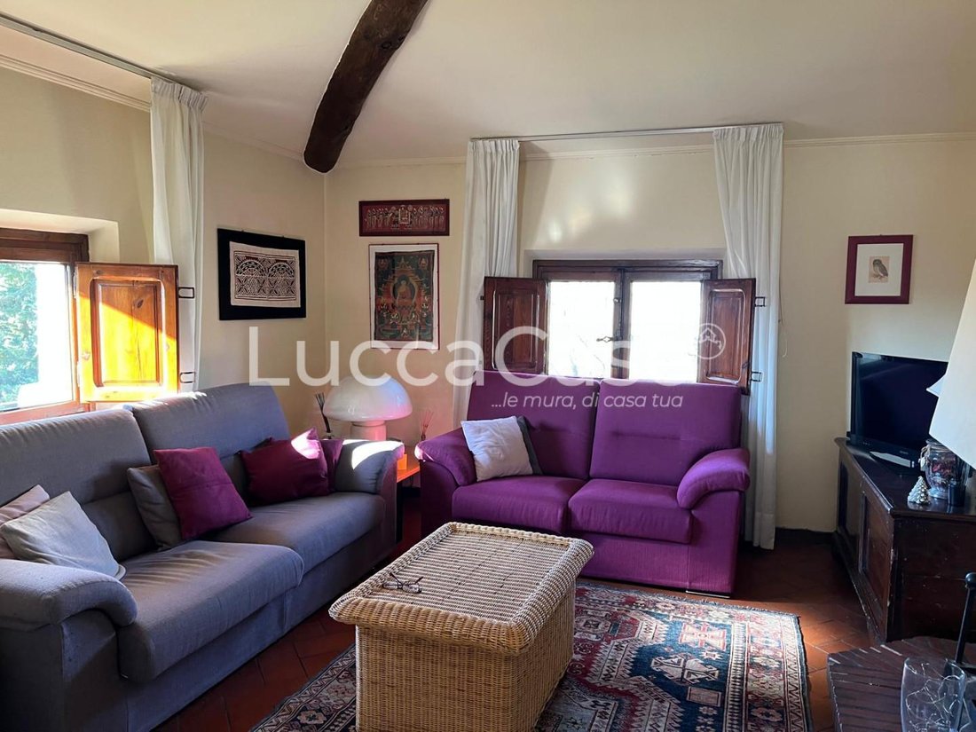 Villa in Porcari, Tuscany, Italy 2 - 15745067