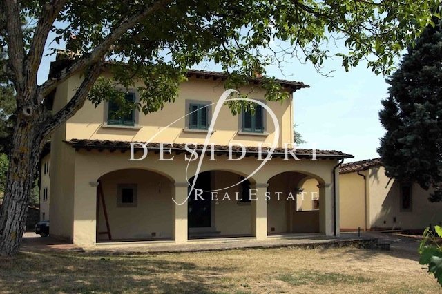 Estate in Dicomano, Tuscany, Italy 1 - 15745045