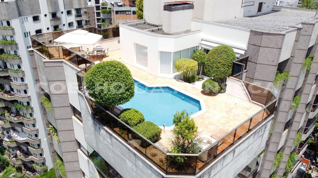 Condo in São Paulo, State of São Paulo, Brazil 1 - 15747950