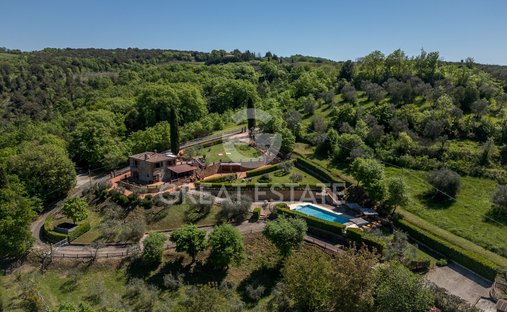 Estate in Trequanda, Tuscany, Italy 1