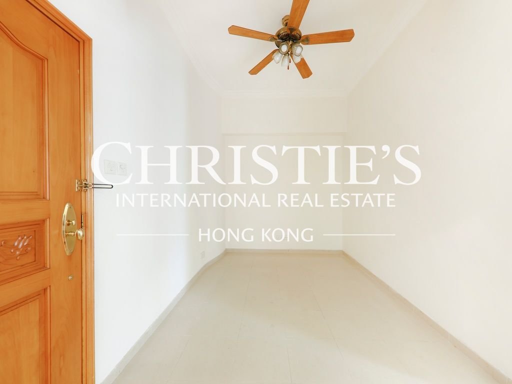 Apartment in Hong Kong, Hong Kong 3 - 15678092