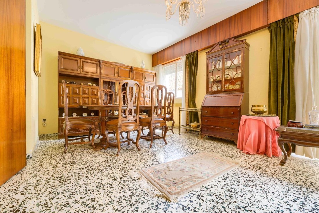 Apartment in Casco Antiguo, Seville, Spain 2 - 15711125