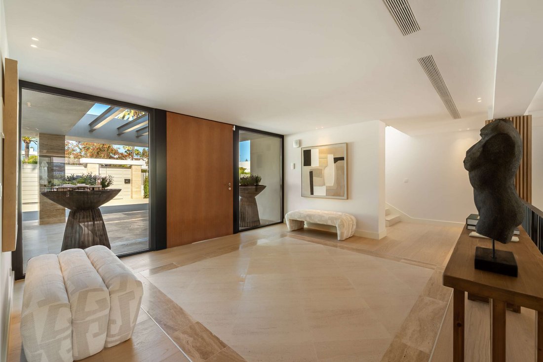 Villa in Nueva Andalucia, Marbella, Spain 2 - 15749076