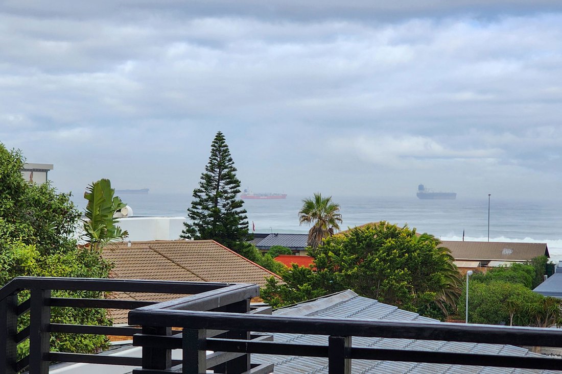 House in Bloubergrant, Blaauwberg, Cape Town 2 - 15746907