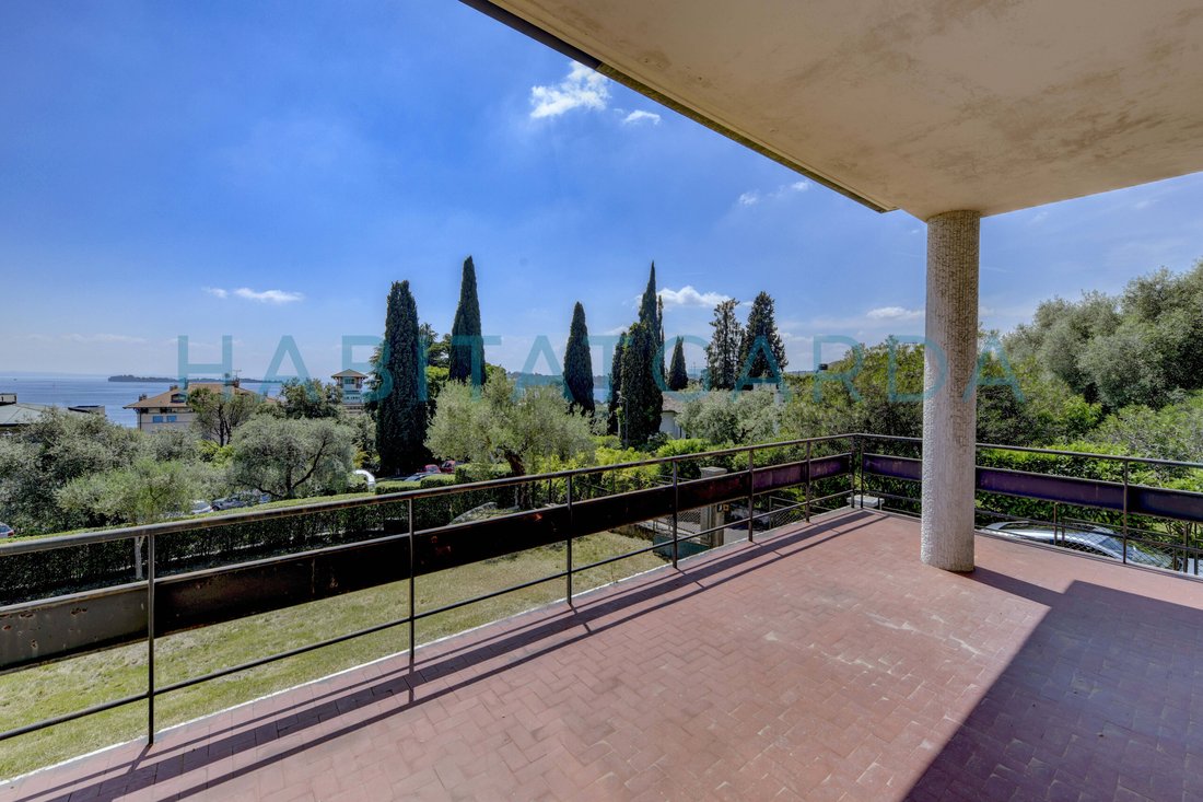 Villa in Gardone Riviera, Lombardy, Italy 5 - 15747746