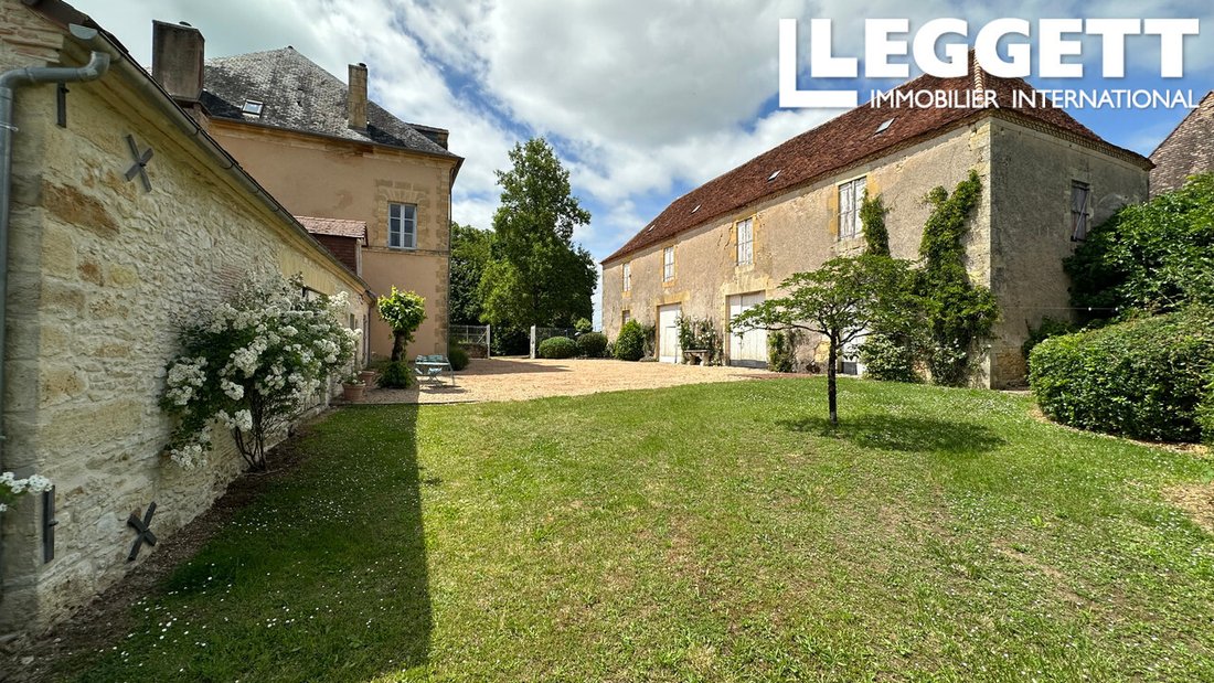 Whispers of the Dordogne: A 6-Bedroom Manoir Crowned by the Valley’s Golden Light