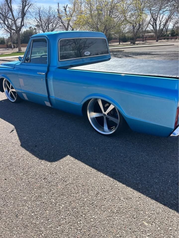 Pickup in Glendale, United States 5 - 15748567