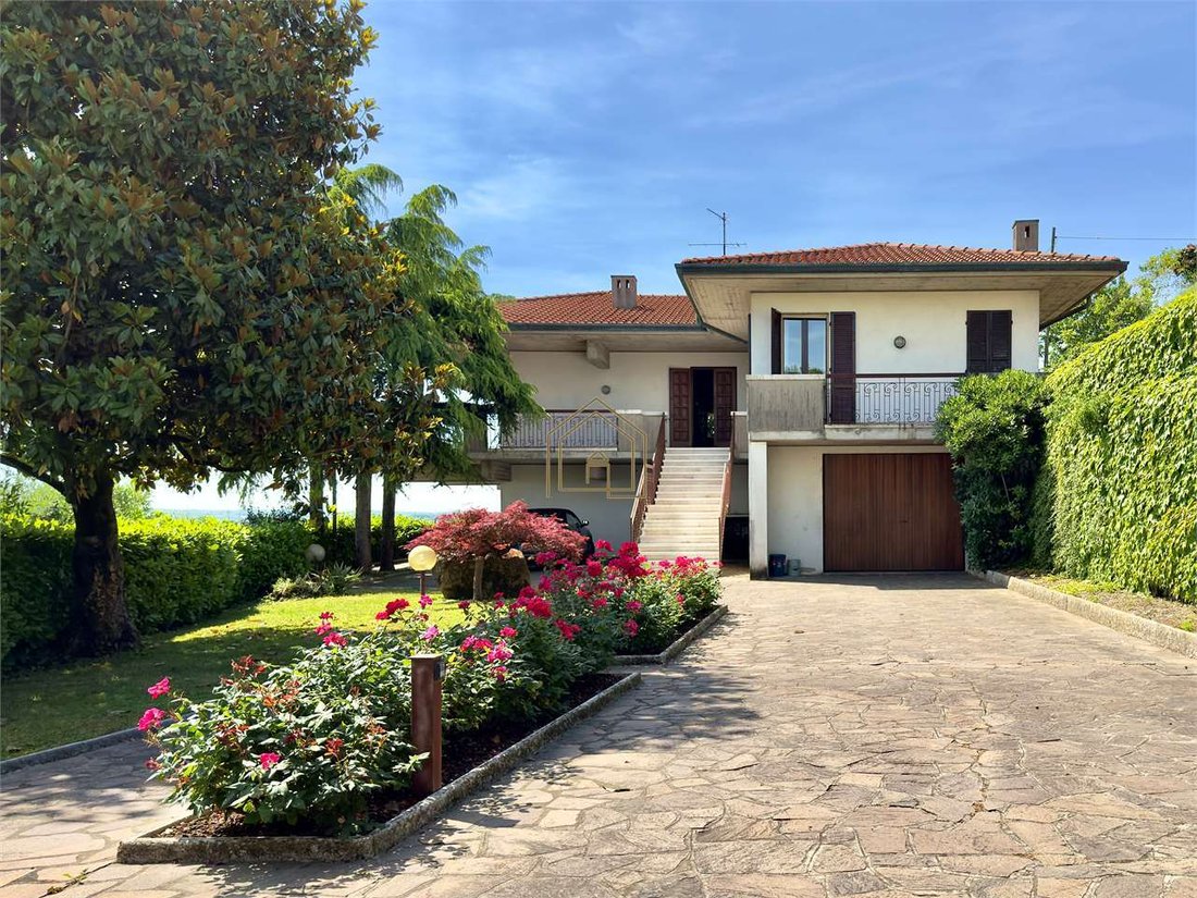 Villa in Entroterra, Desenzano del Garda, Lombardy 1 - 15746994