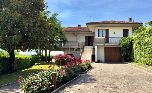 Villa a Entroterra, Desenzano del Garda, Lombardia 1