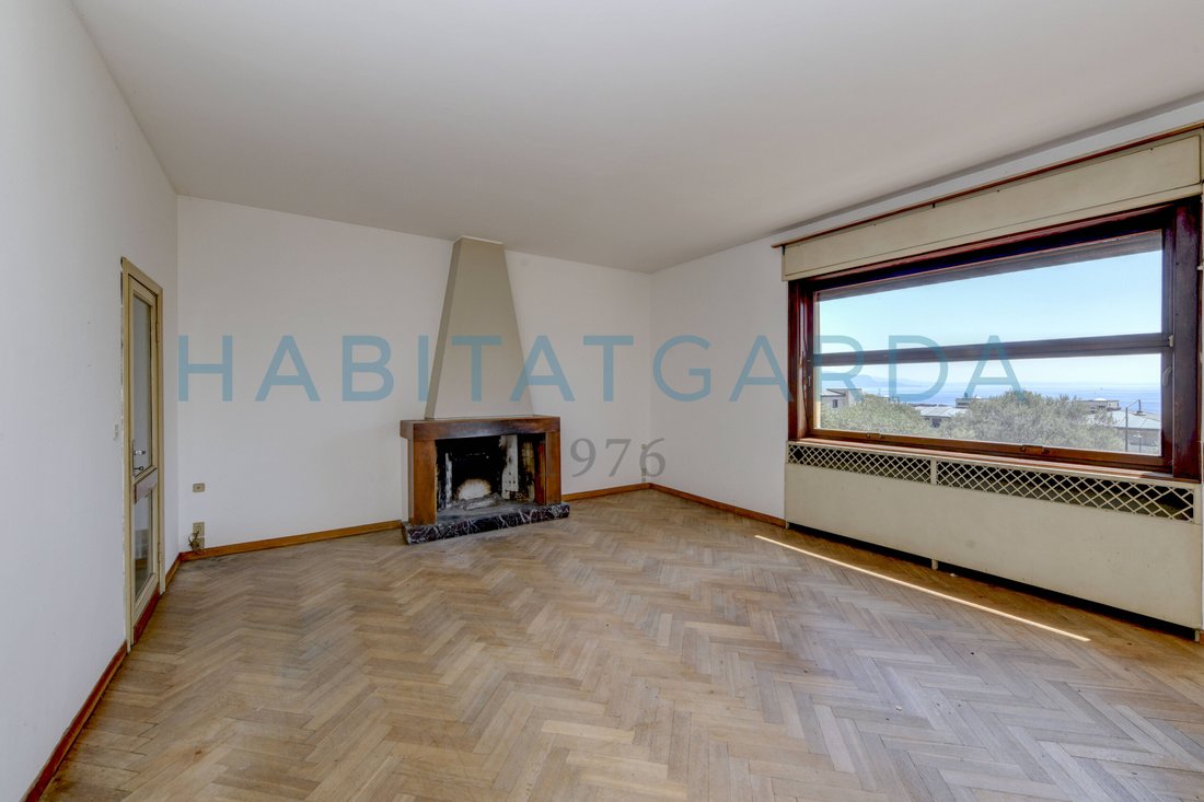 Villa in Gardone Riviera, Lombardy, Italy 3 - 15747746
