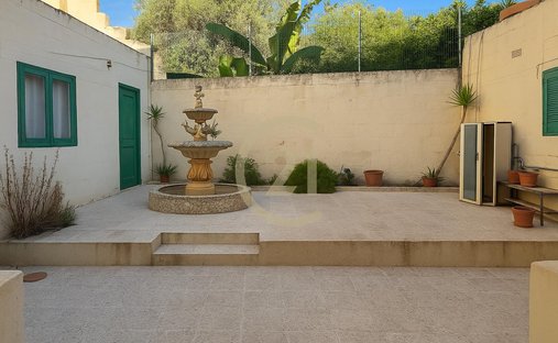 Stadthaus in Kerċem, Malta 1