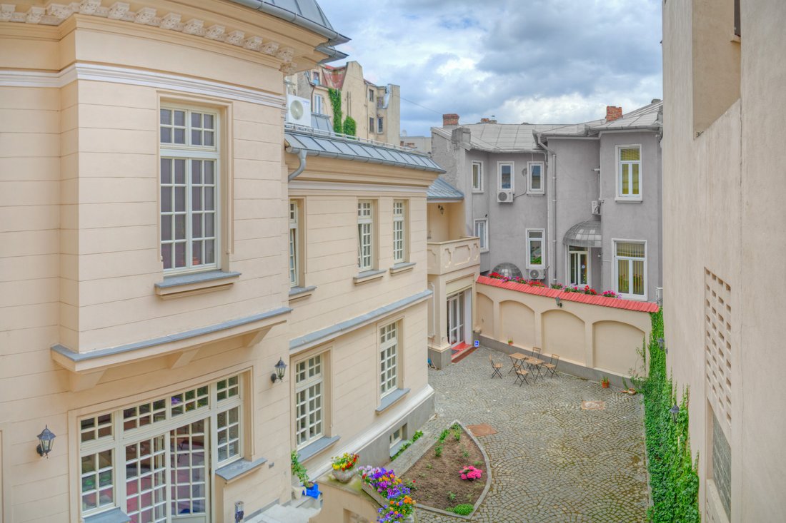 House in Bucharest, Bucharest, Romania 2 - 11930253