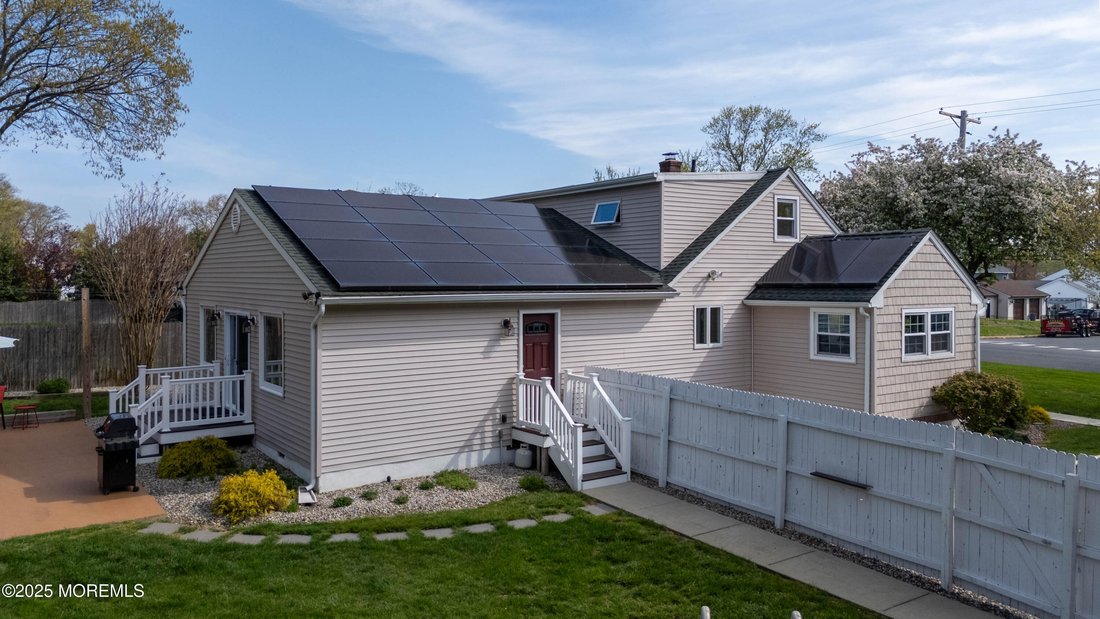 House in North Middletown, New Jersey, United States 3 - 15747144