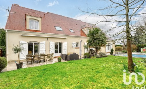 House in Montsoult, Ile-de-France, France 1