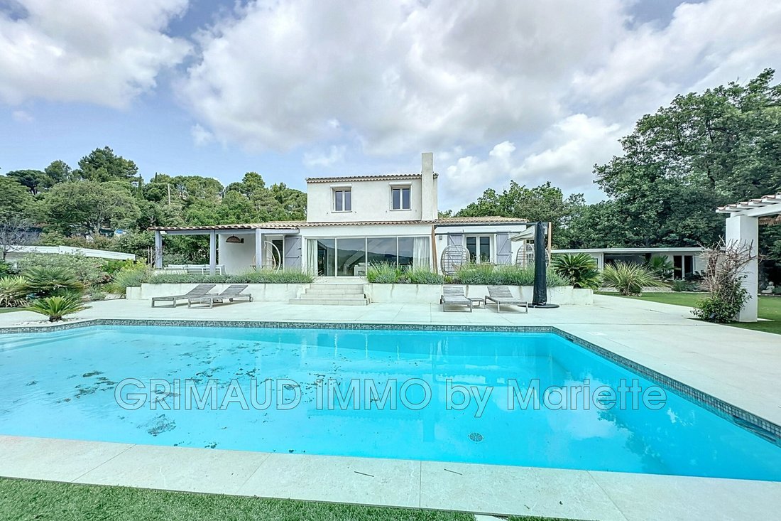 Villa in Le Plan-de-la-Tour, Provence-Alpes-Côte d'Azur, France 2 - 15747170