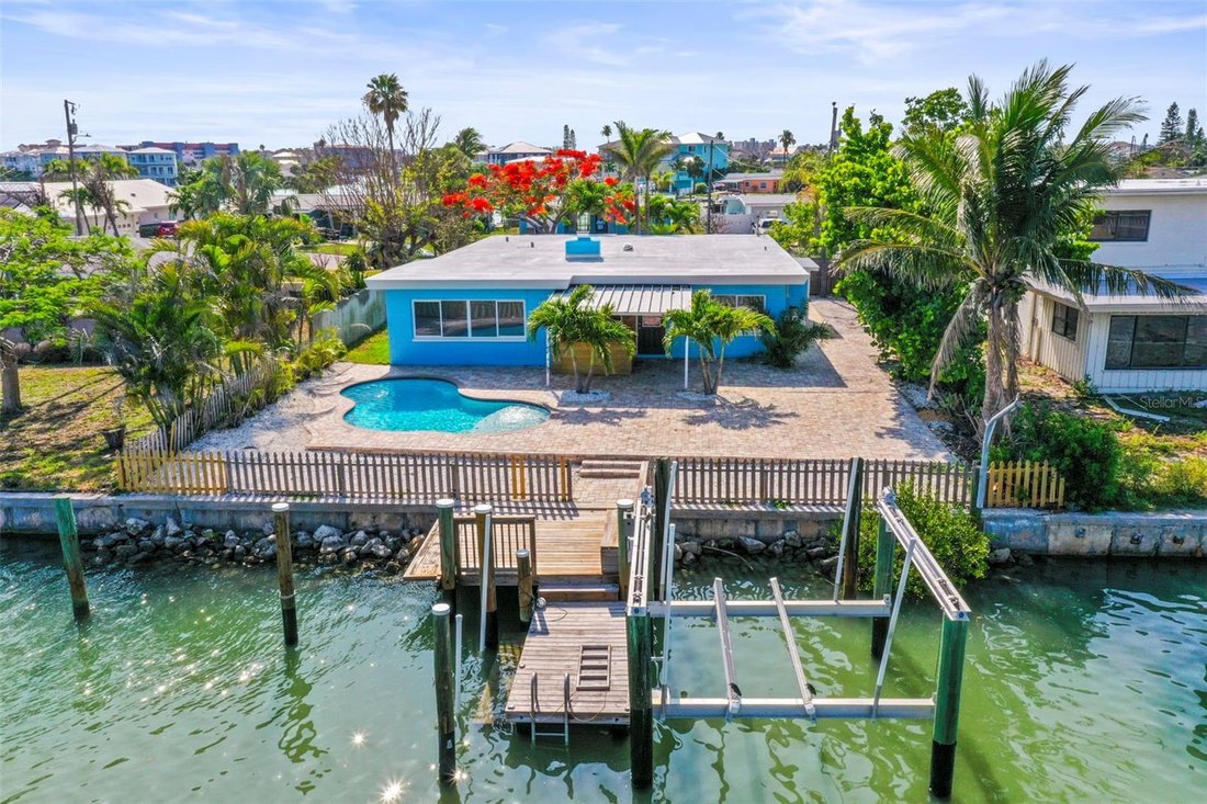 House in Madeira Beach, Florida, United States 1 - 15747594