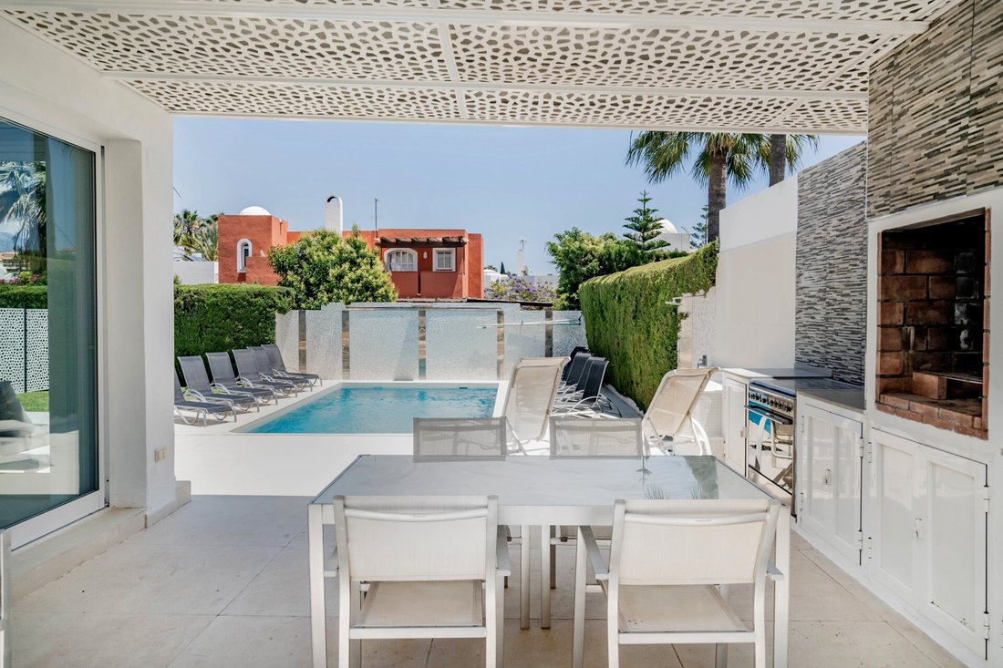 Villa in Nueva Andalucia, Marbella, Spain 5 - 15748730