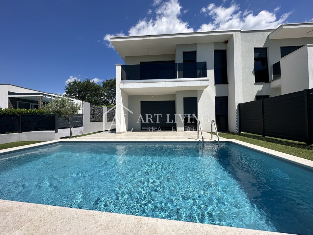 House in Umag, Istria County, Croatia 2 - 15748844