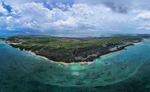Land in Marsh Harbour, Central Abaco, Bahamas 1