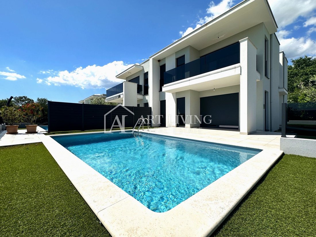 House in Umag, Istria County, Croatia 2 - 15748838
