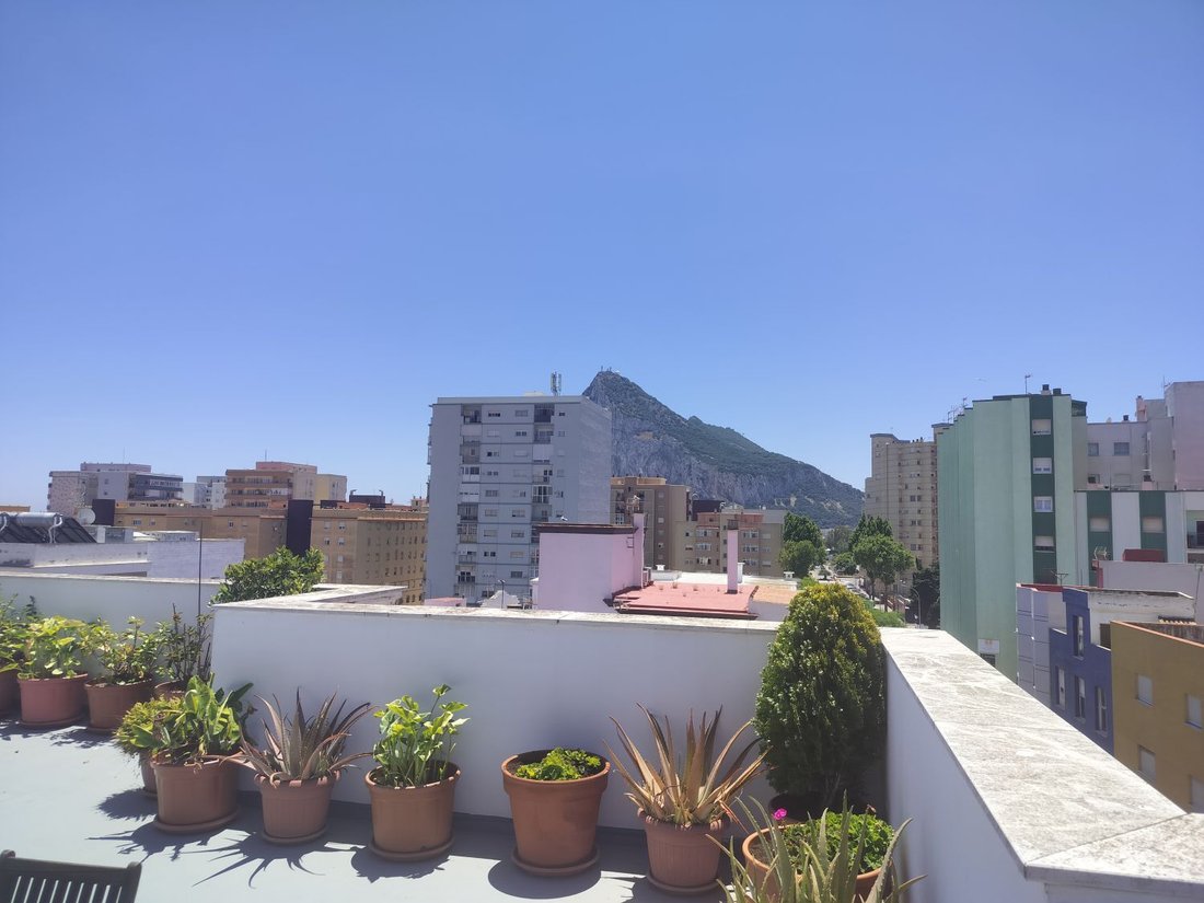Penthouse in La Linea de la Concepcion, Andalusia, Spain 3 - 15746614