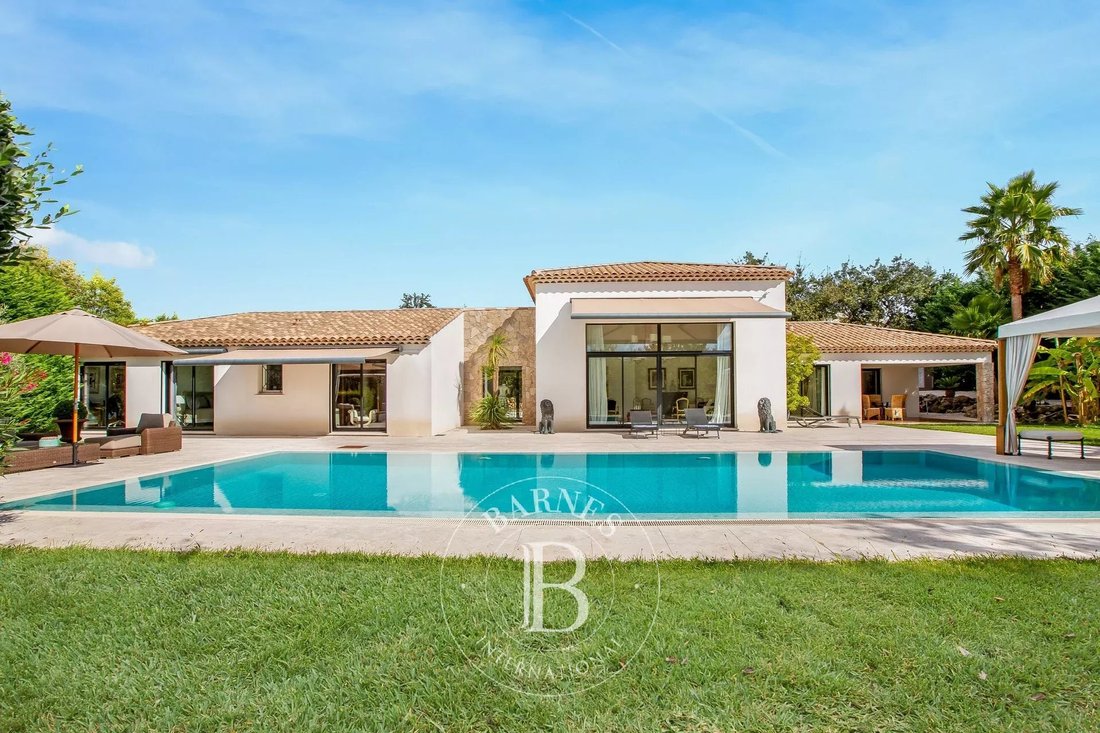 Villa in Sud, Roquefort-les-Pins, France 4 - 15574918