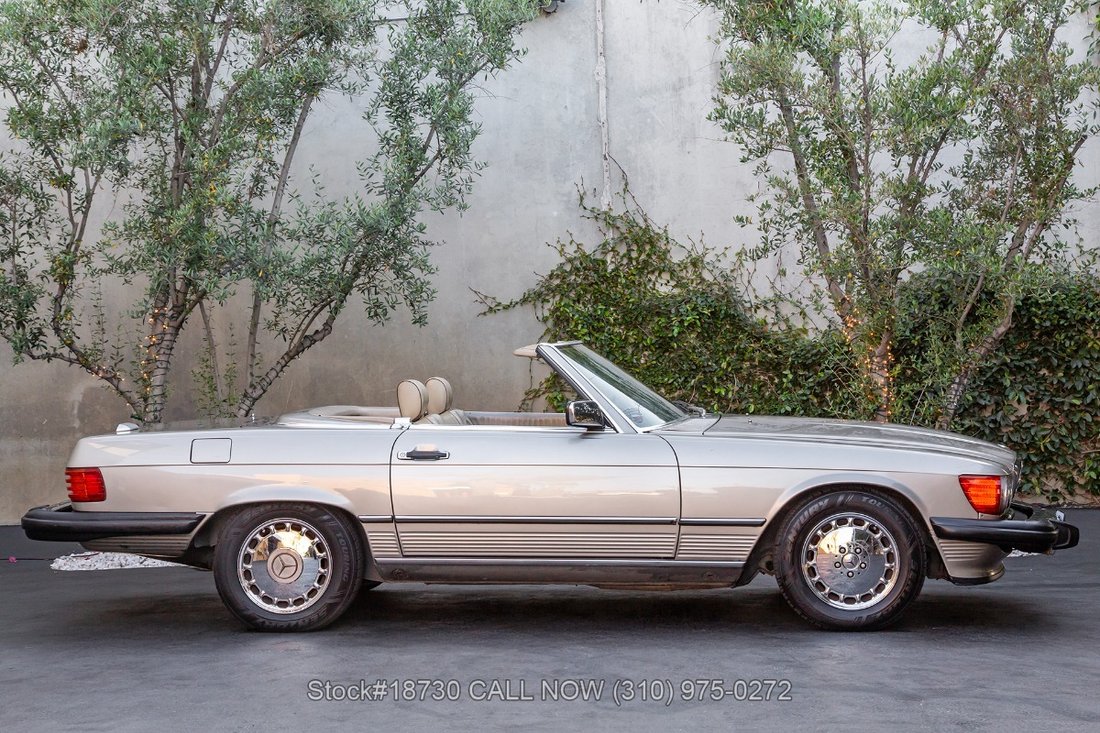 Mercedes-Benz 560SL in Los Angeles, CA 4 - 15745737