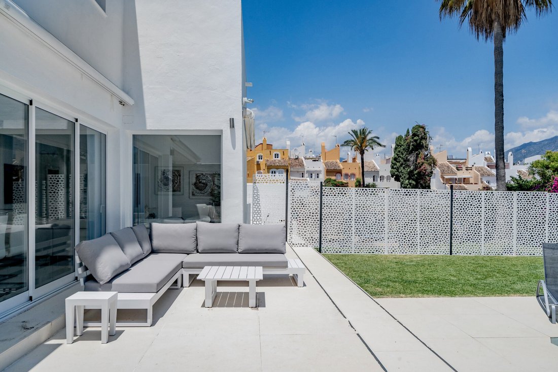 Villa in Nueva Andalucia, Marbella, Spain 3 - 15748730