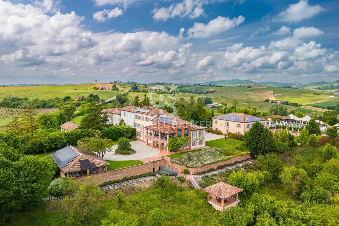 Villa in Vignale Monferrato, Piedmont, Italy 2 - 15747751