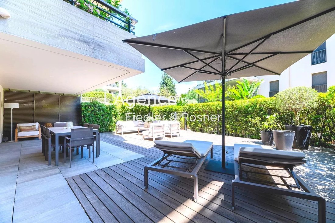Apartment in Zone Ouest Urbaine, Saint-Tropez, France 4 - 15021158