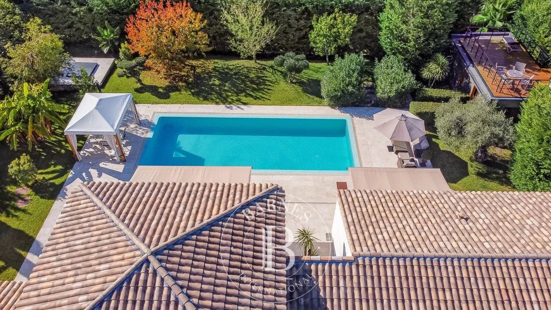 Villa in Sud, Roquefort-les-Pins, France 2 - 15574918
