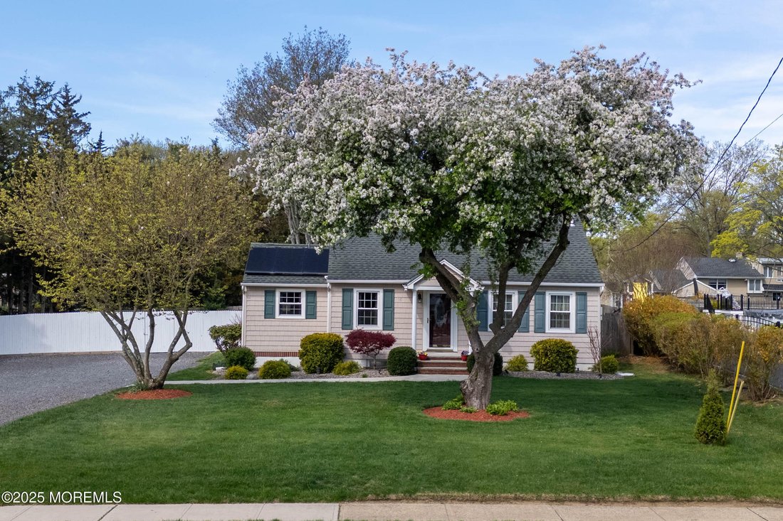 House in North Middletown, New Jersey, United States 5 - 15747144