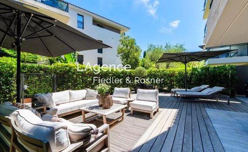 Apartment in Zone Ouest Urbaine, Saint-Tropez, France 1
