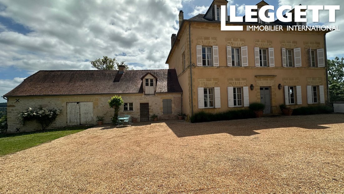 Whispers of the Dordogne: A 6-Bedroom Manoir Crowned by the Valley’s Golden Light