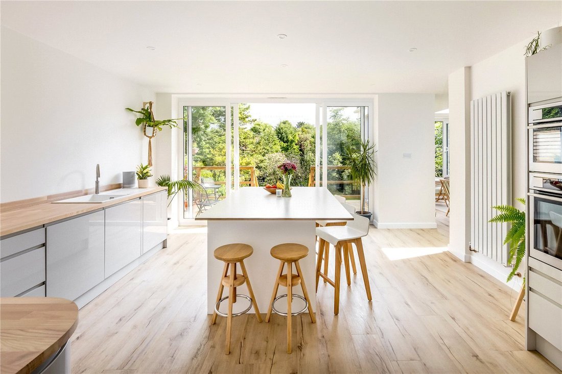 House in Highcliffe, England 1 - 15747068