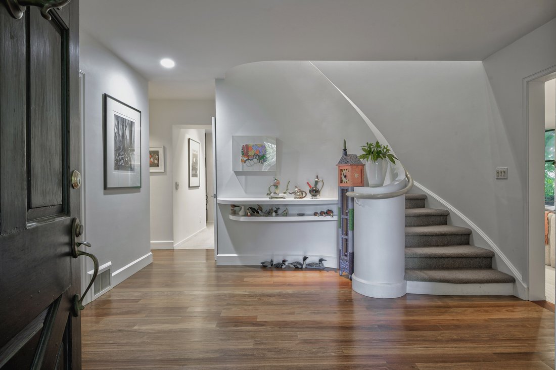 House in Port Washington, New York, United States 4 - 15746245