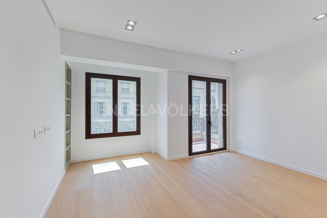 Apartment in Eixample, Barcelona, Spain 3 - 15747250
