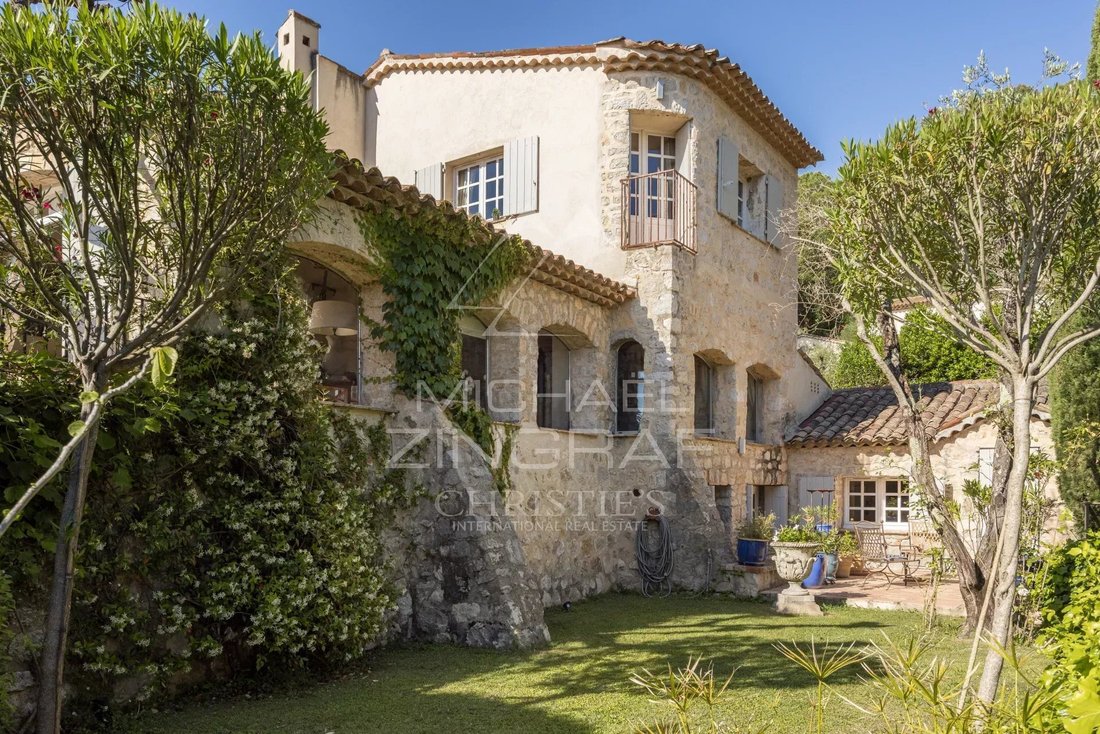 Villa in Les Indes les-Groulles, Mouans-Sartoux, France 1 - 15745470