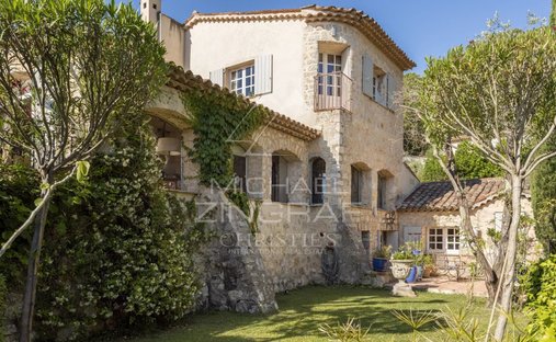 Villa in Les Indes les-Groulles, Mouans-Sartoux, France 1