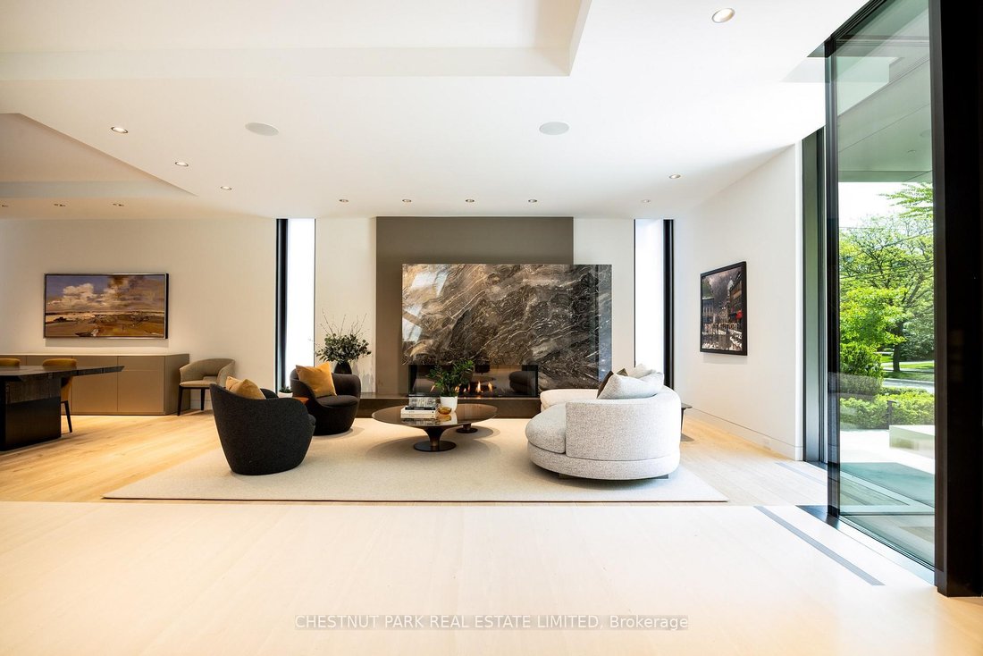 House in Toronto, Ontario, Canada 5 - 15749055