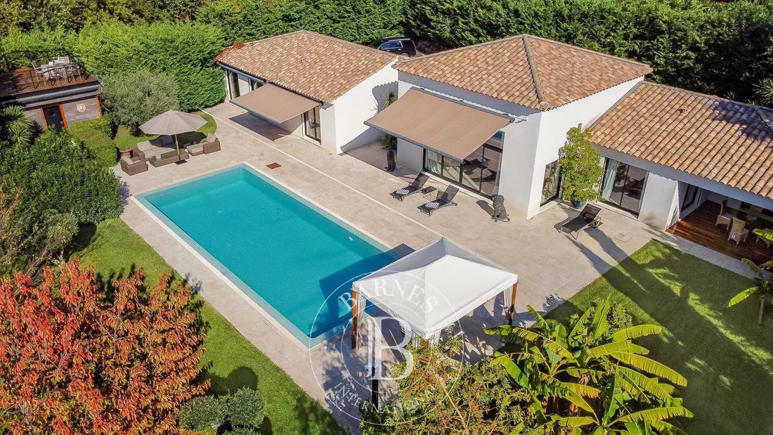 Villa in Sud, Roquefort-les-Pins, France 1 - 15574918