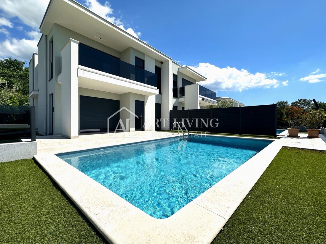 House in Umag, Istria County, Croatia 1 - 15748844