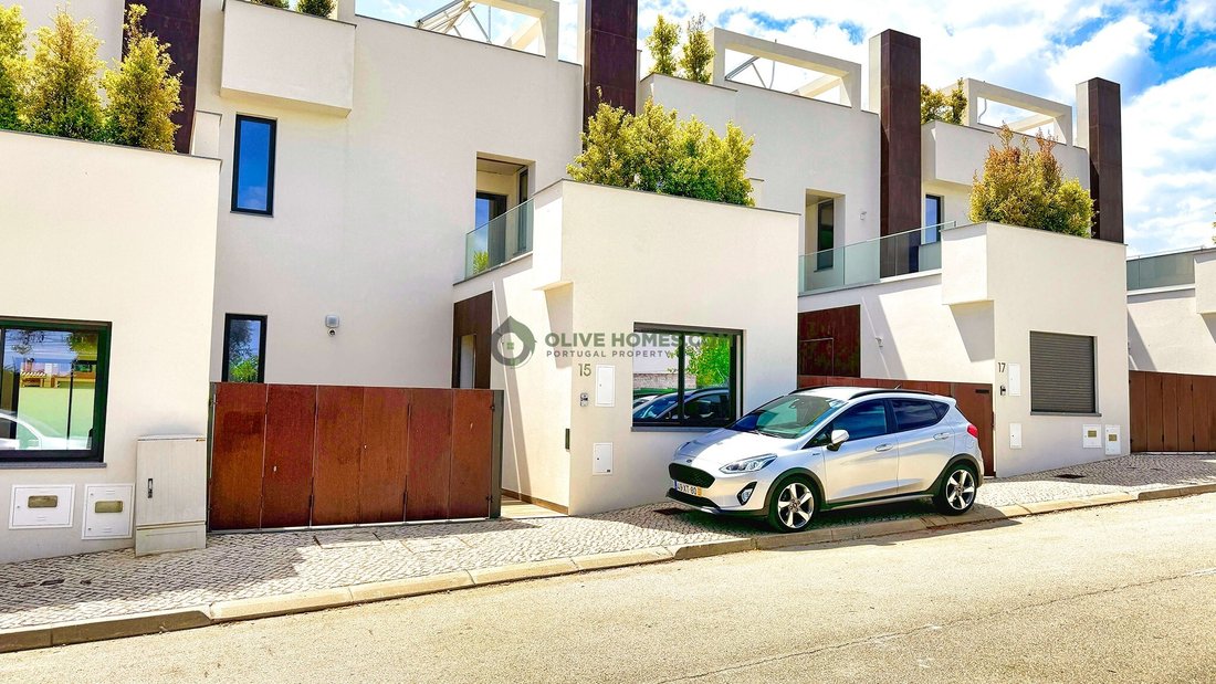 Townhouse in Moncarapacho, Algarve, Portugal 1 - 15745012