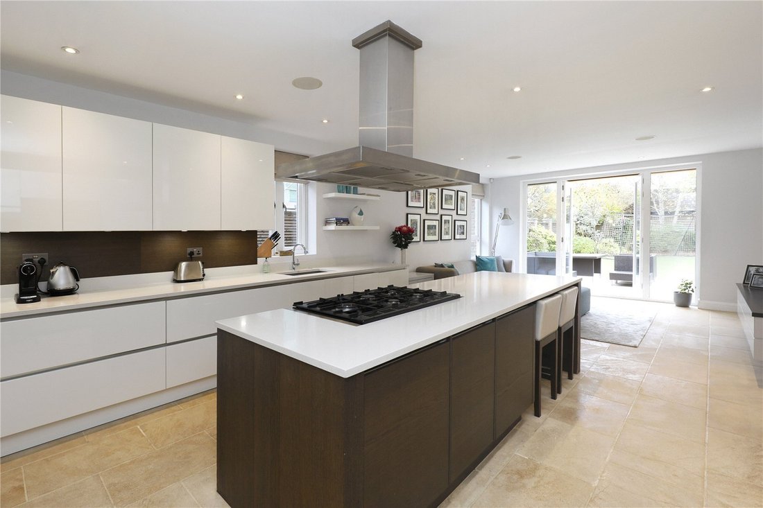 House in West Wimbledon, Merton, England 2 - 15745677