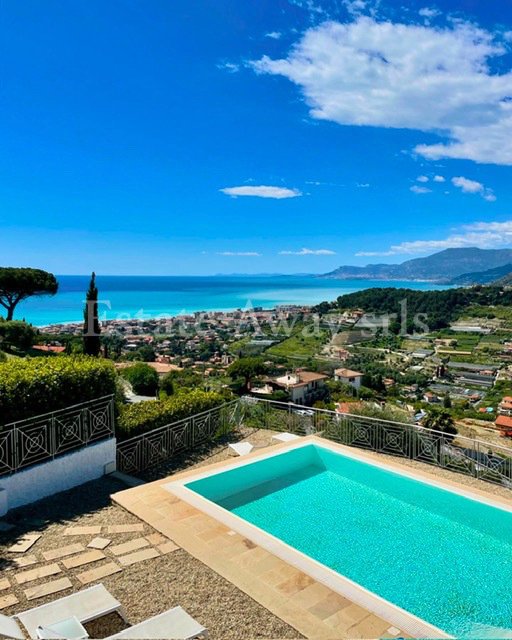 Villa in Bordighera, Liguria, Italy 4 - 15748783