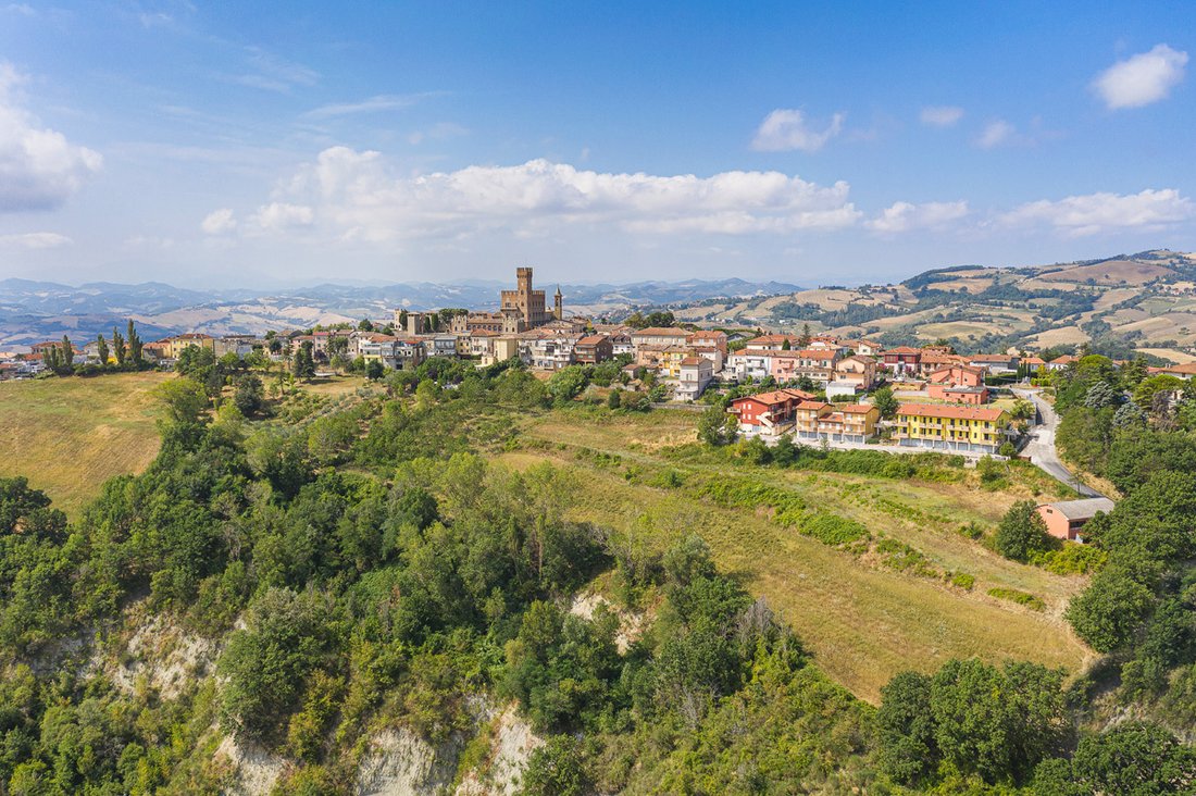 A Crown of Stone: The Malatesta Legacy in Le Marche’s Golden Hills