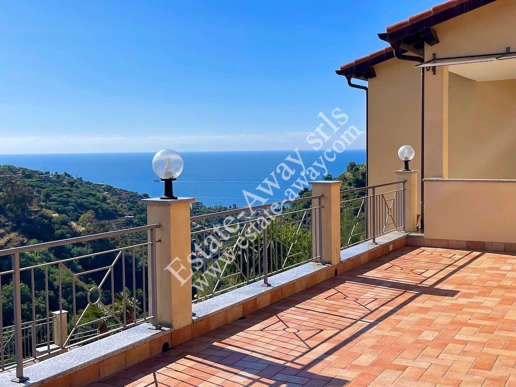 Villa in Bordighera, Liguria, Italy 3 - 15748499