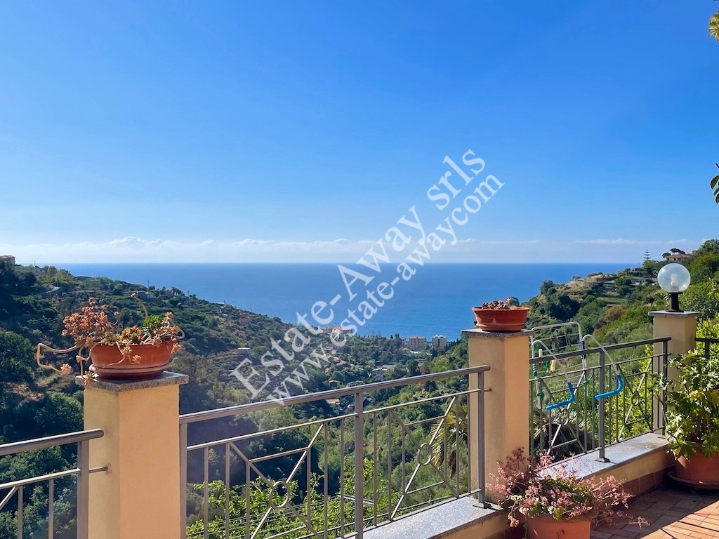 Villa in Bordighera, Liguria, Italy 2 - 15748499